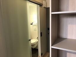 Pilot Airport Hotel