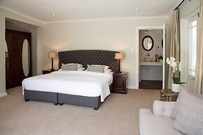 River Manor Boutique Hotel