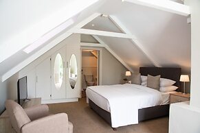 River Manor Boutique Hotel