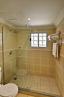 Courtyard Hotel Sandton