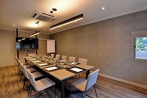 Courtyard Hotel Sandton