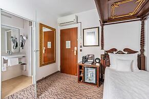 KING's HOTEL Center Superior