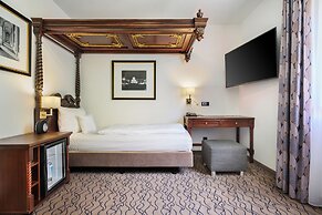 KING's HOTEL Center Superior