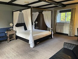 Cwrt Bleddyn Hotel & Spa