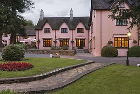 Cwrt Bleddyn Hotel & Spa