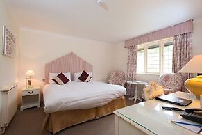 Cwrt Bleddyn Hotel & Spa