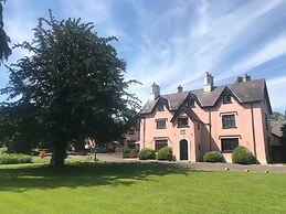 Cwrt Bleddyn Hotel & Spa