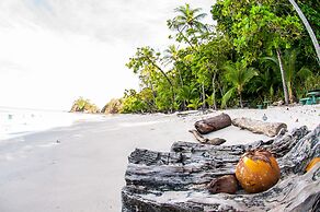 Hotel Punta Leona