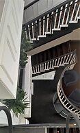 The Hillcrest Hotel