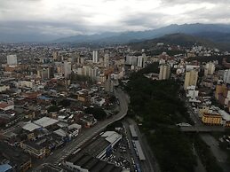 Torre De Cali Plaza Hotel