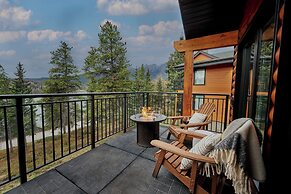 Pyramid Lake Lodge