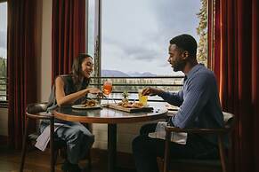 Pyramid Lake Lodge