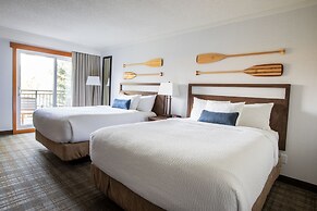 Pyramid Lake Lodge
