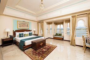 Taj Fateh Prakash Palace