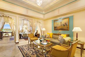 Taj Fateh Prakash Palace