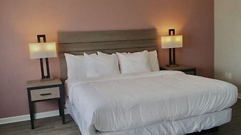 Econo Lodge Inn & Suites Abilene East District