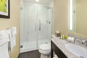 Doubletree by Hilton Cape Cod - Hyannis