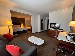 Coast Discovery Inn