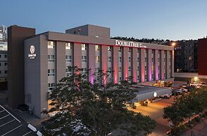 Doubletree by Hilton Hotel Kamloops