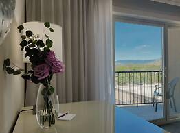 Coast Capri Hotel