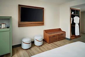 Ômage Hotel, Montreal Laval, a Tribute Portfolio Hotel