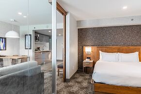 Ômage Hotel, Montreal Laval, a Tribute Portfolio Hotel