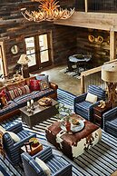 Bishop's Lodge, Auberge Collection