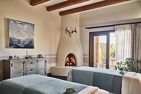 Bishop's Lodge, Auberge Collection