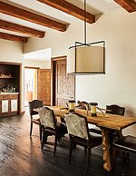Bishop's Lodge, Auberge Collection