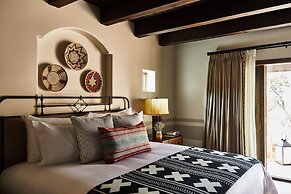 Bishop's Lodge, Auberge Collection