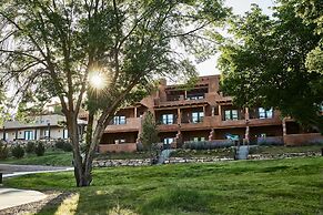 Bishop's Lodge, Auberge Collection