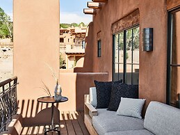 Bishop's Lodge, Auberge Collection