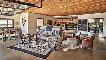 Bishop's Lodge, Auberge Collection