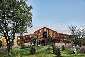 Bishop's Lodge, Auberge Collection