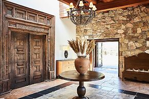 Bishop's Lodge, Auberge Collection