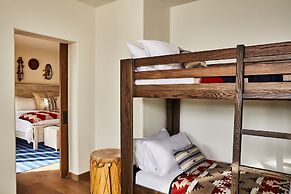 Bishop's Lodge, Auberge Collection