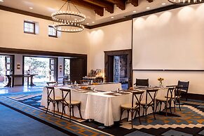 Bishop's Lodge, Auberge Collection