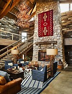 Bishop's Lodge, Auberge Collection