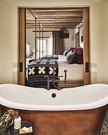 Bishop's Lodge, Auberge Collection