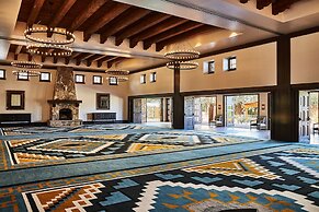Bishop's Lodge, Auberge Collection