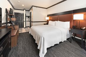 The Craftsman Inn & Suites