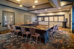 The Craftsman Inn & Suites