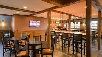 The Craftsman Inn & Suites