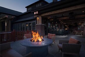 The Craftsman Inn & Suites