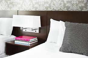 Royal Regency Hotel