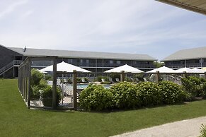 Riviera Beach Resort