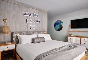 Riviera Beach Resort
