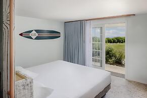 Riviera Beach Resort