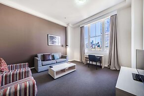 Oaks Sydney Goldsbrough Suites