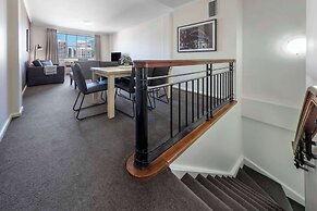 Oaks Sydney Goldsbrough Suites